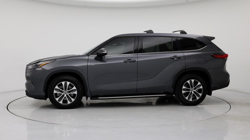 2022 Toyota Highlander XLE 3