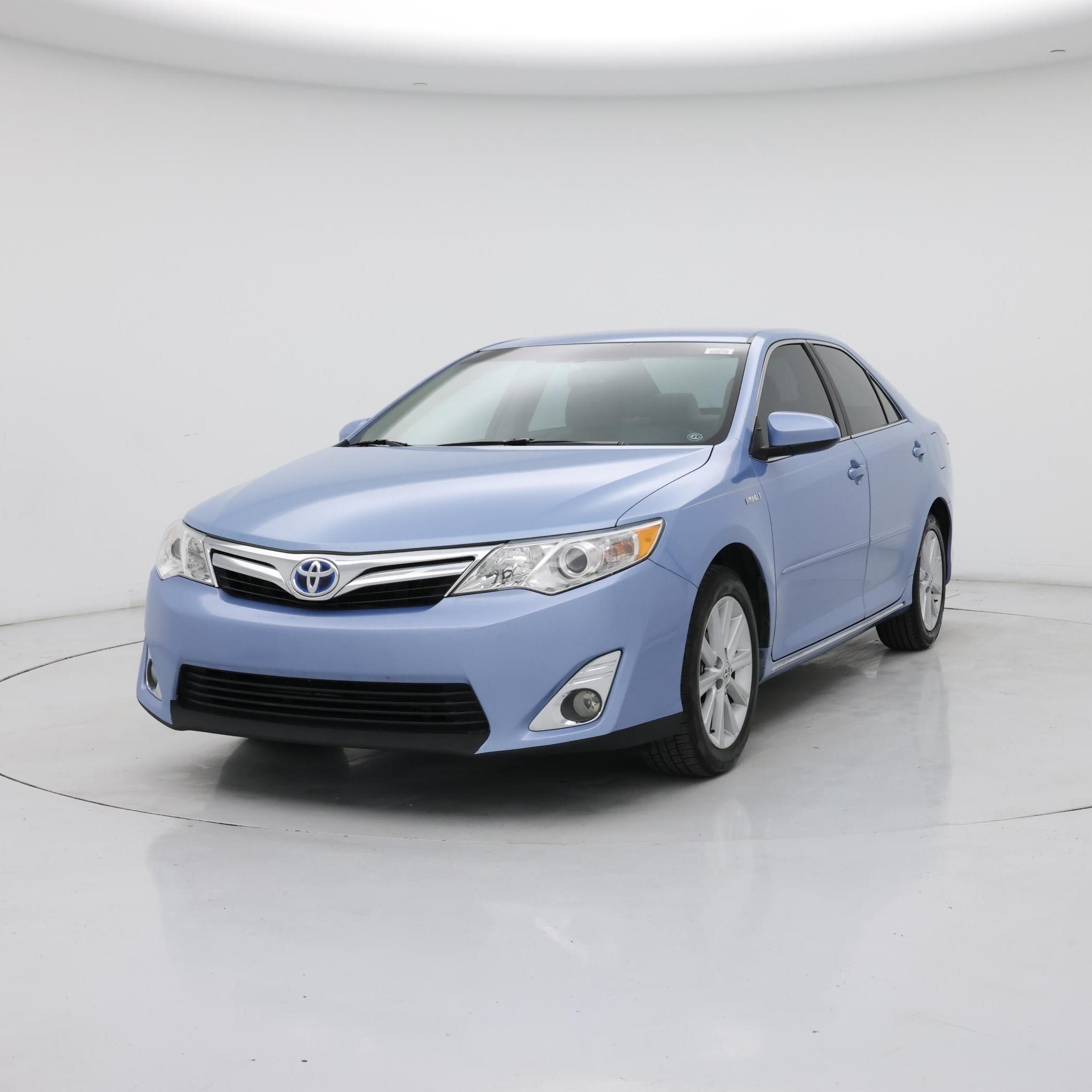 Thumbnail: 2013 Toyota Camry - 4