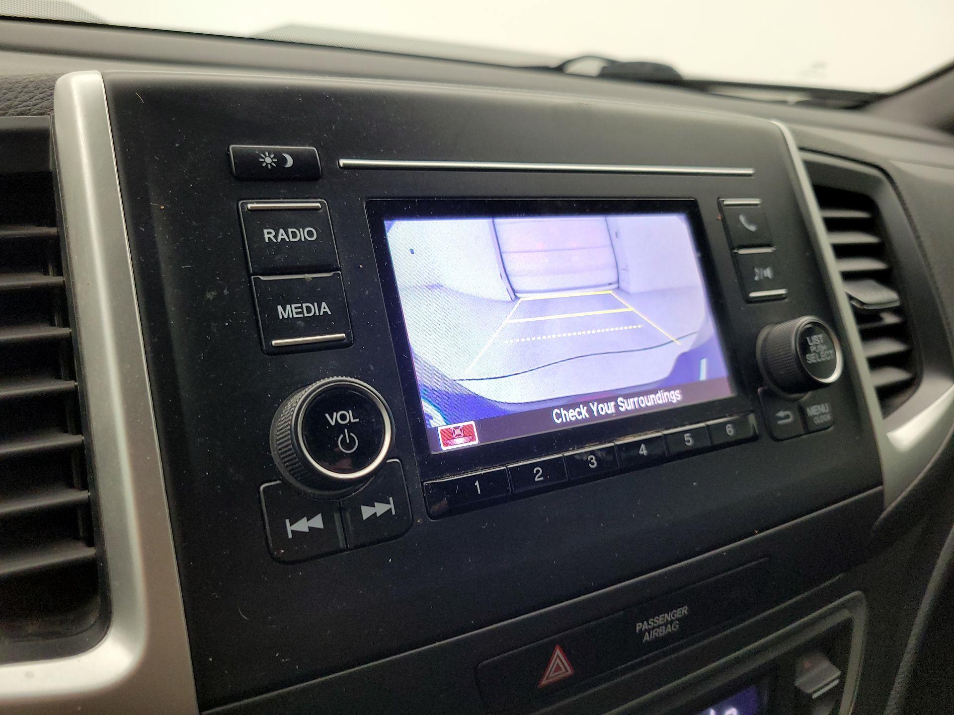Thumbnail: 2019 Honda Passport - 14