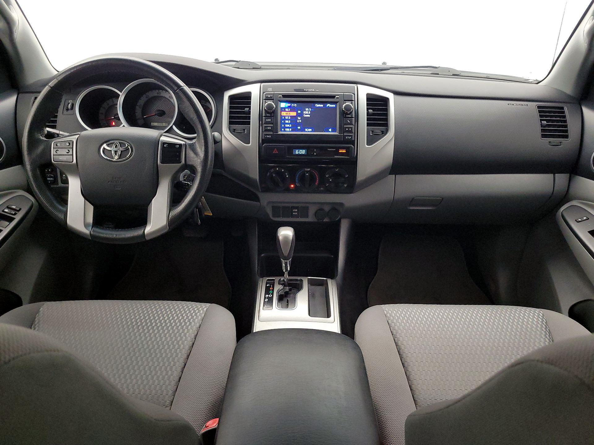 Thumbnail: 2013 Toyota Tacoma - 9