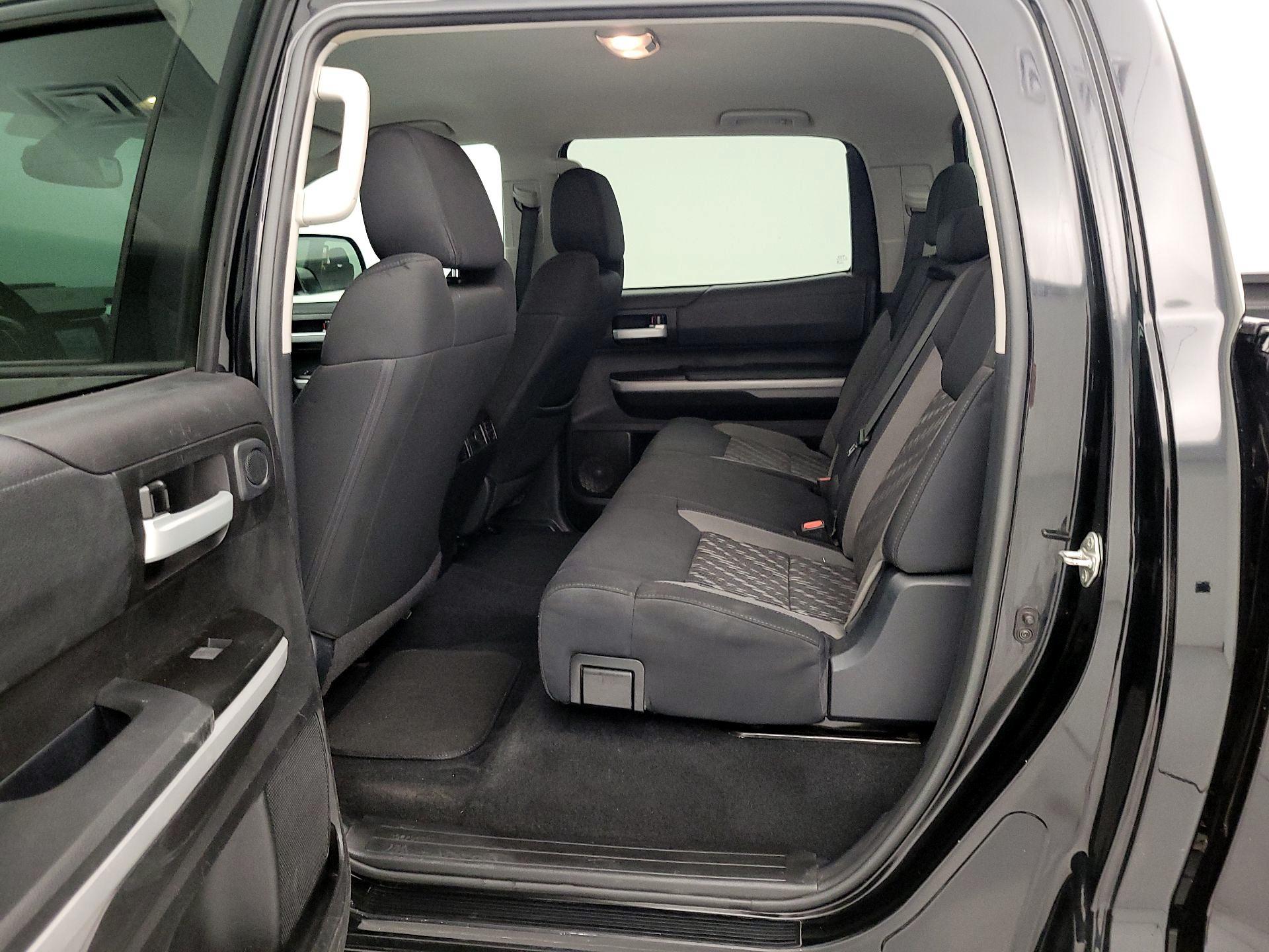 Thumbnail: 2018 Toyota Tundra - 19