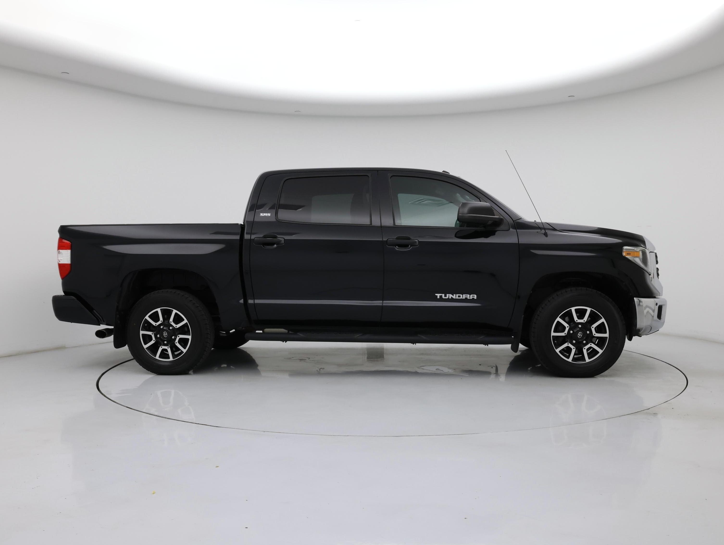 Thumbnail: 2018 Toyota Tundra - 7