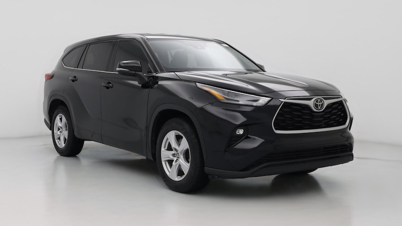 2022 Toyota Highlander LE Hero Image