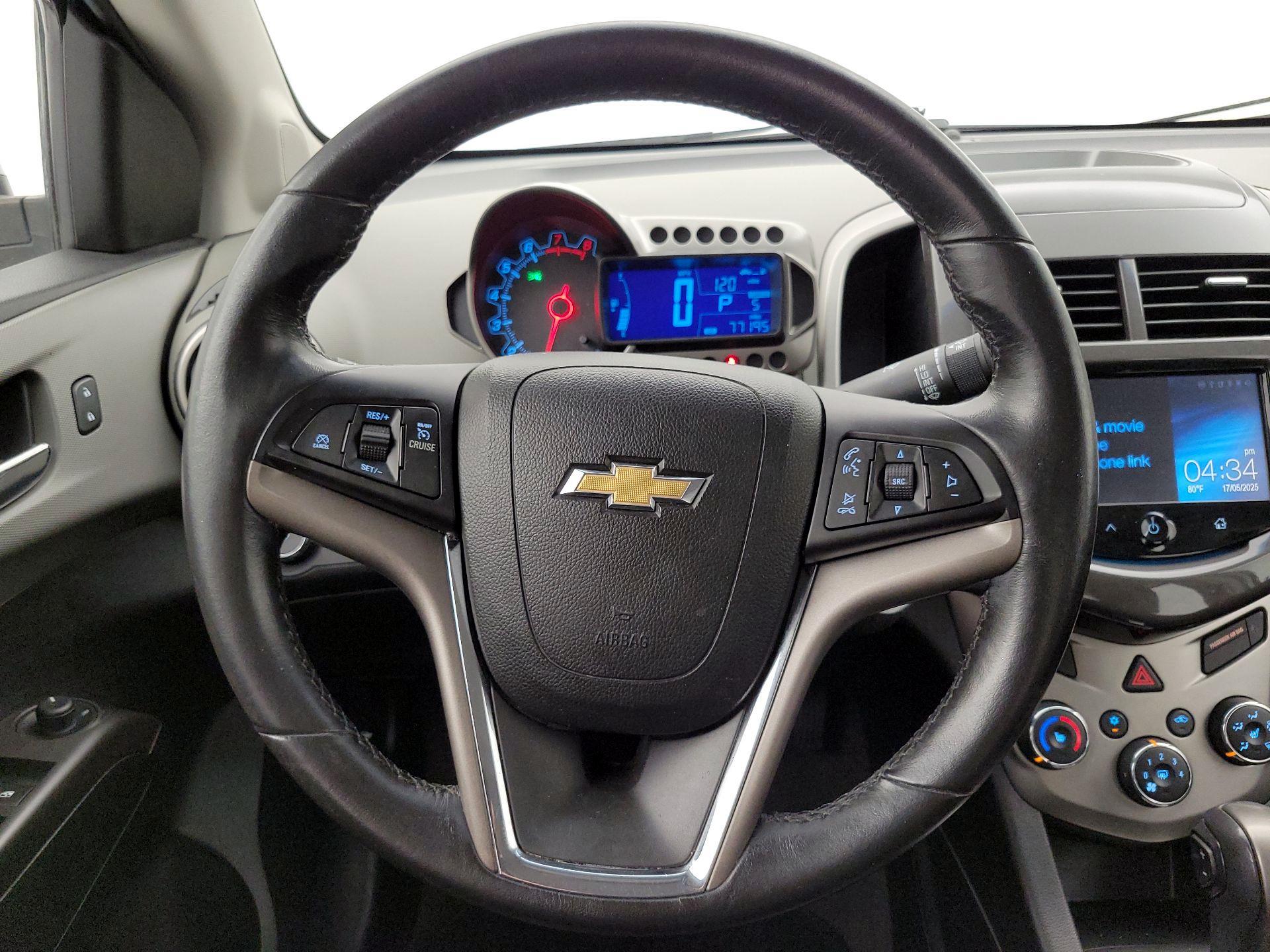 Thumbnail: 2014 Chevrolet Sonic - 10