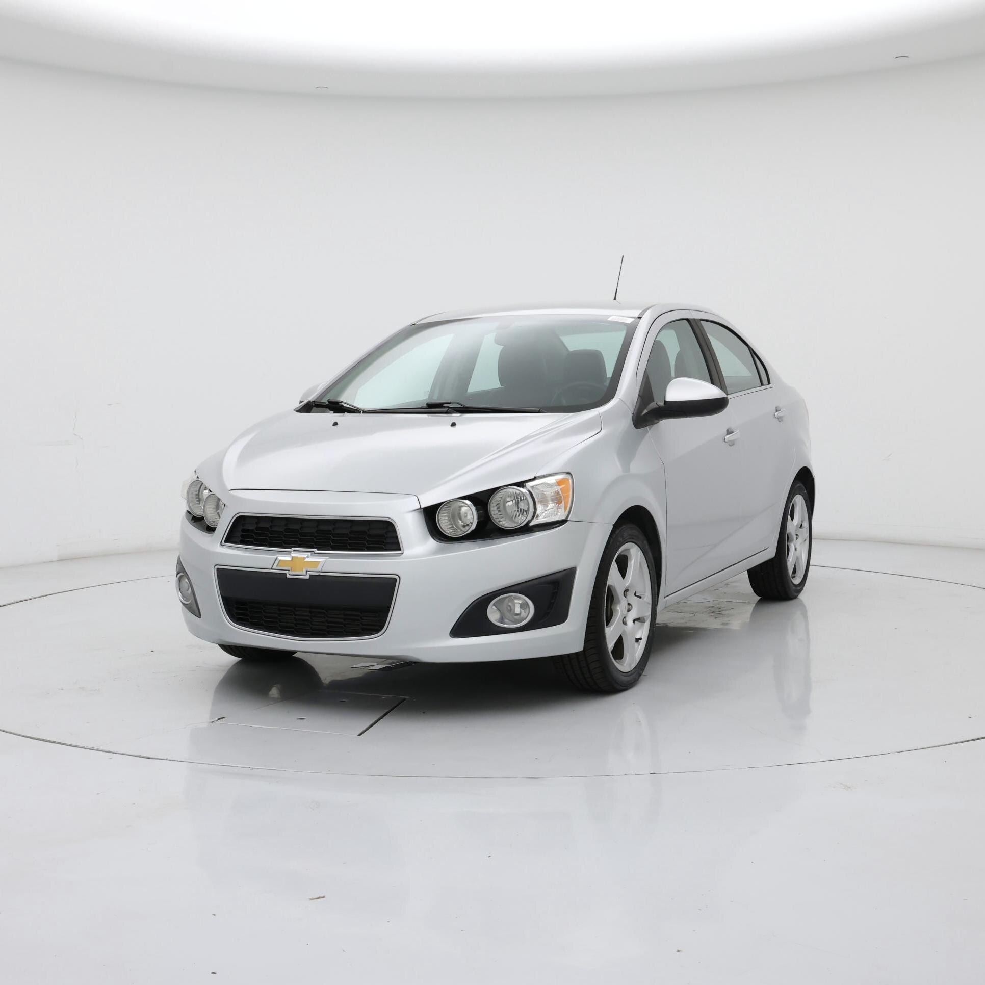 Thumbnail: 2014 Chevrolet Sonic - 4