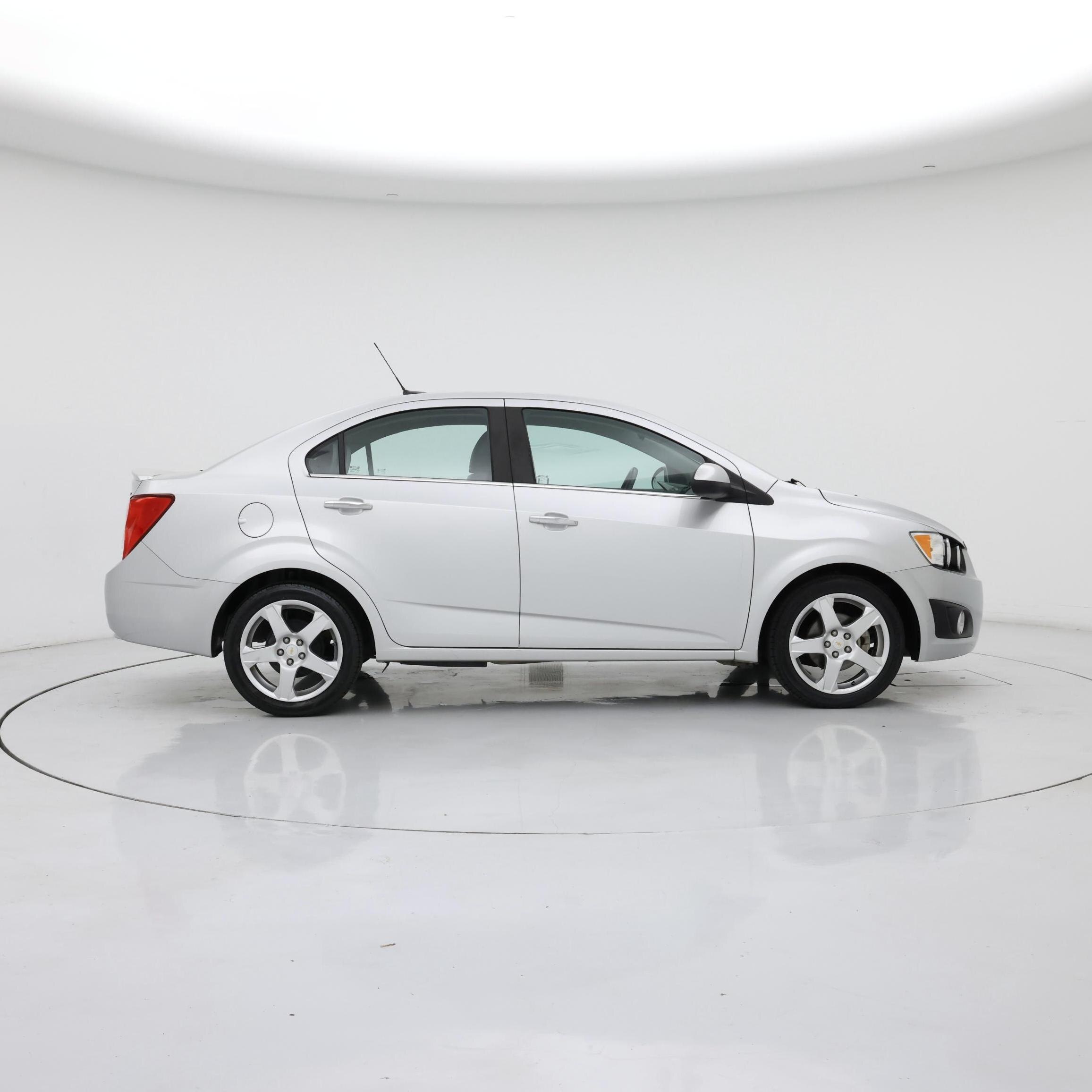 Thumbnail: 2014 Chevrolet Sonic - 7