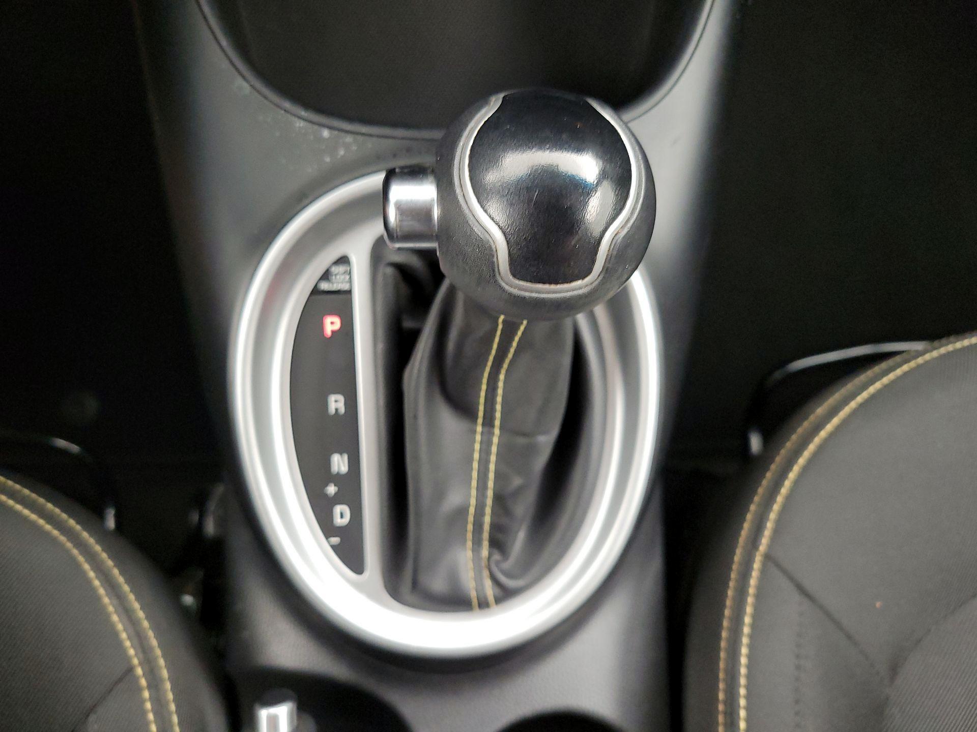 Thumbnail: 2015 Kia Soul - 16