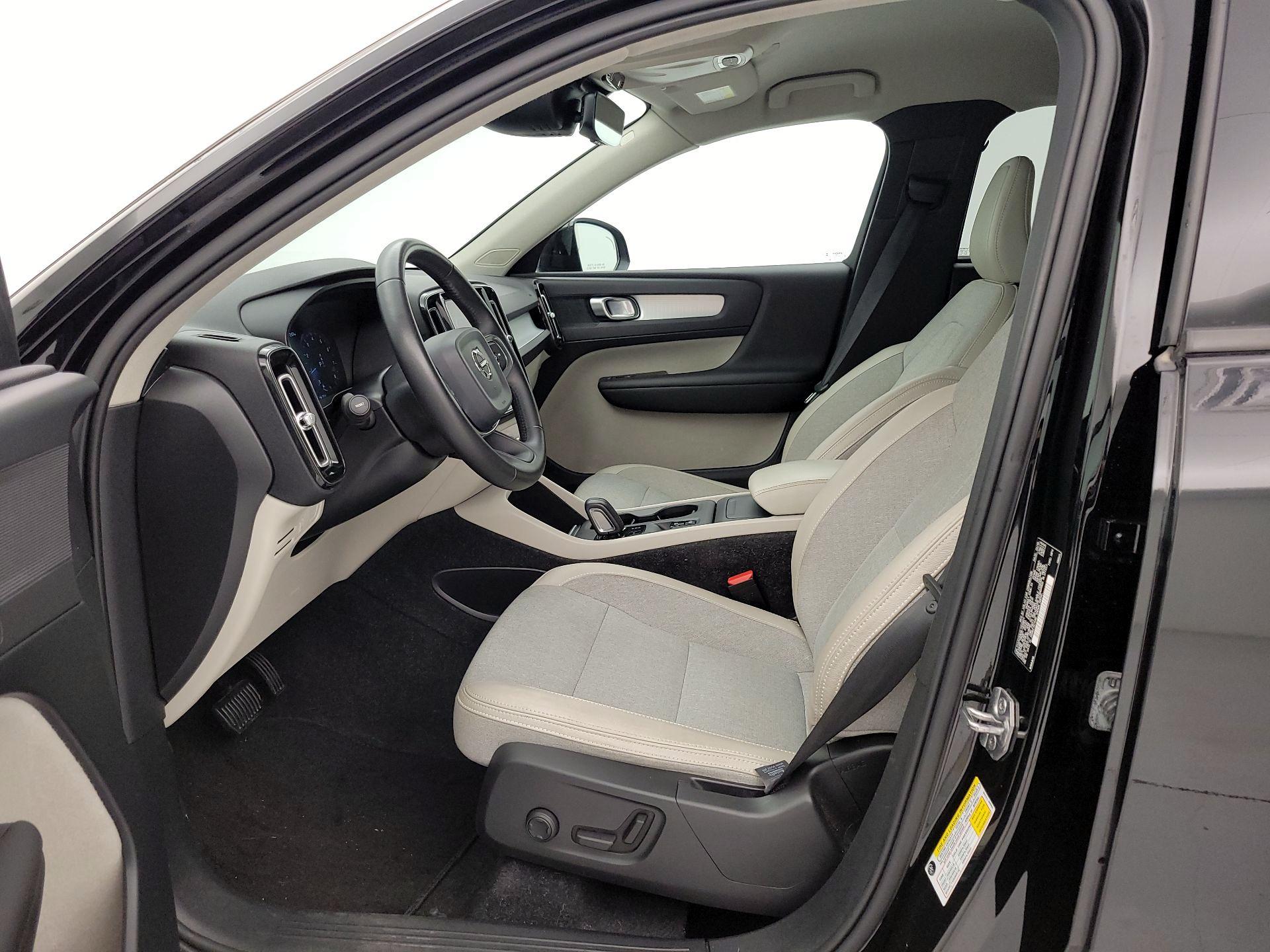 Thumbnail: 2020 Volvo XC40 - 11