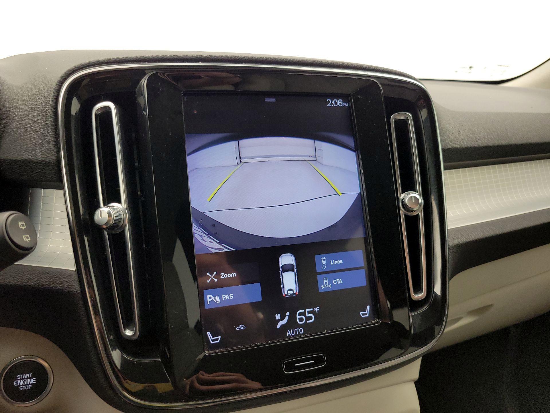 Thumbnail: 2020 Volvo XC40 - 14