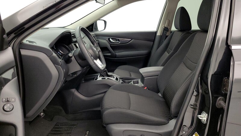 2019 Nissan Rogue SV 11