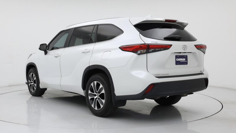 2023 Toyota Highlander XLE 2