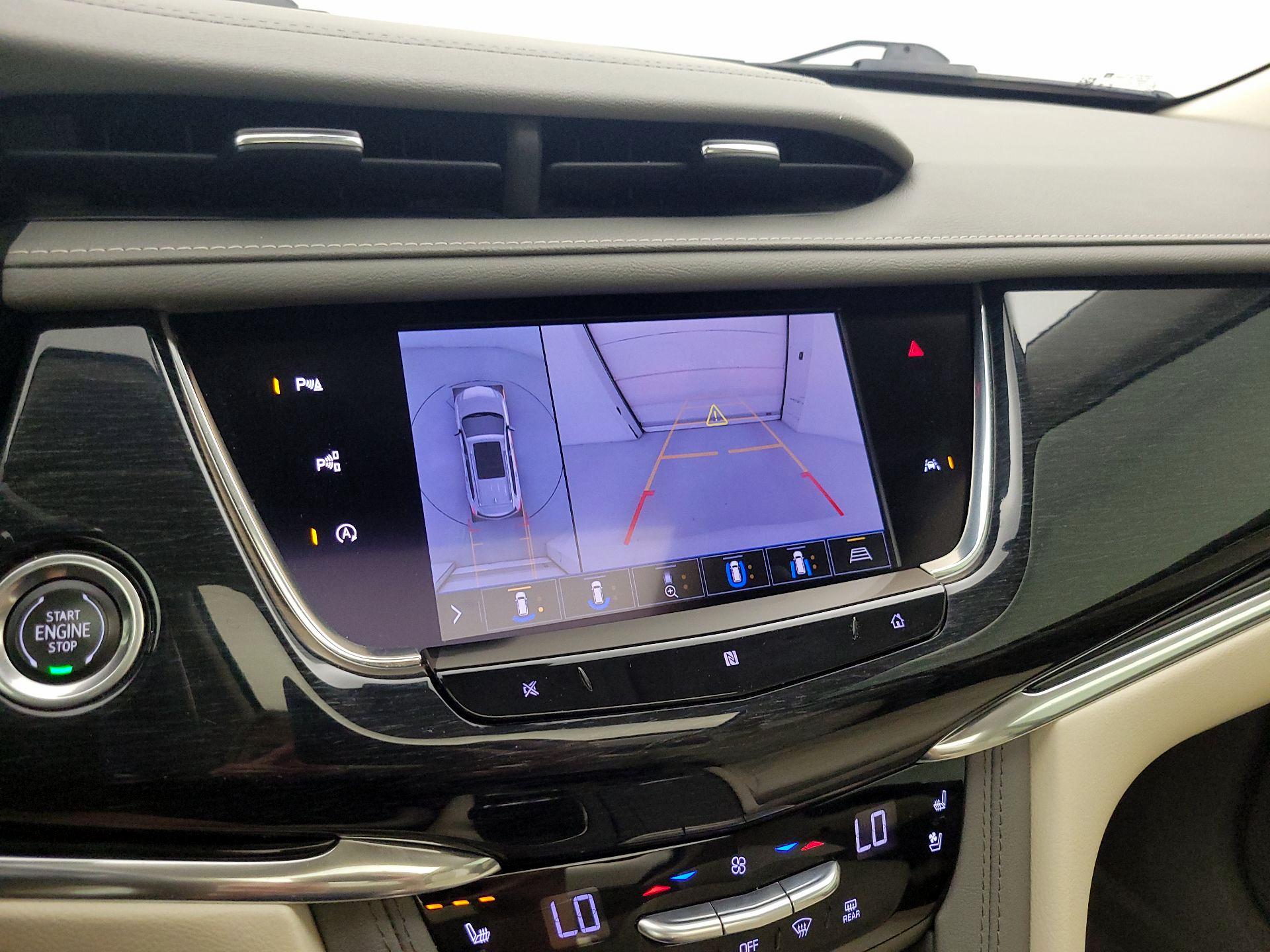 Thumbnail: 2020 Cadillac XT6 - 15