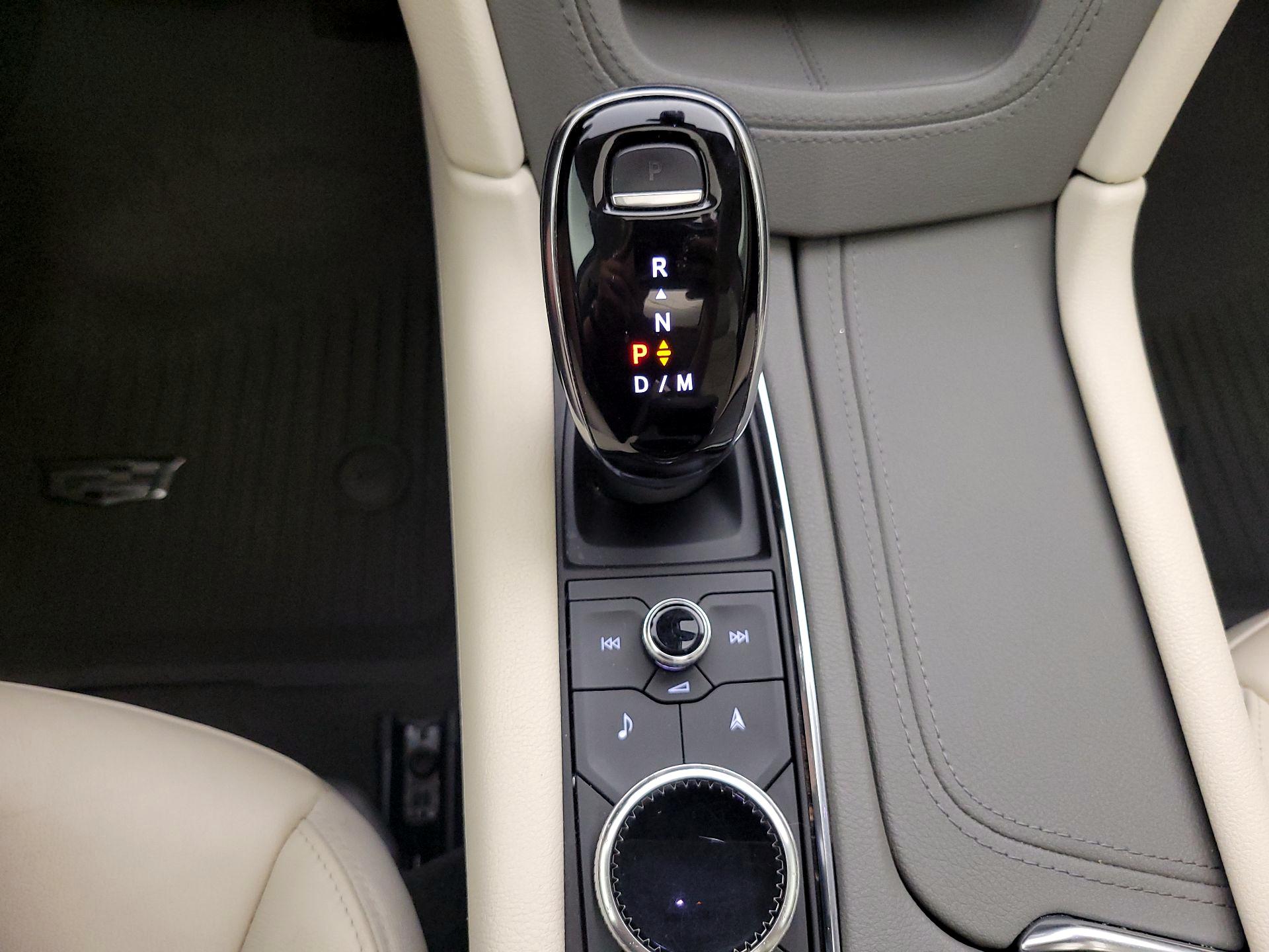 Thumbnail: 2020 Cadillac XT6 - 18