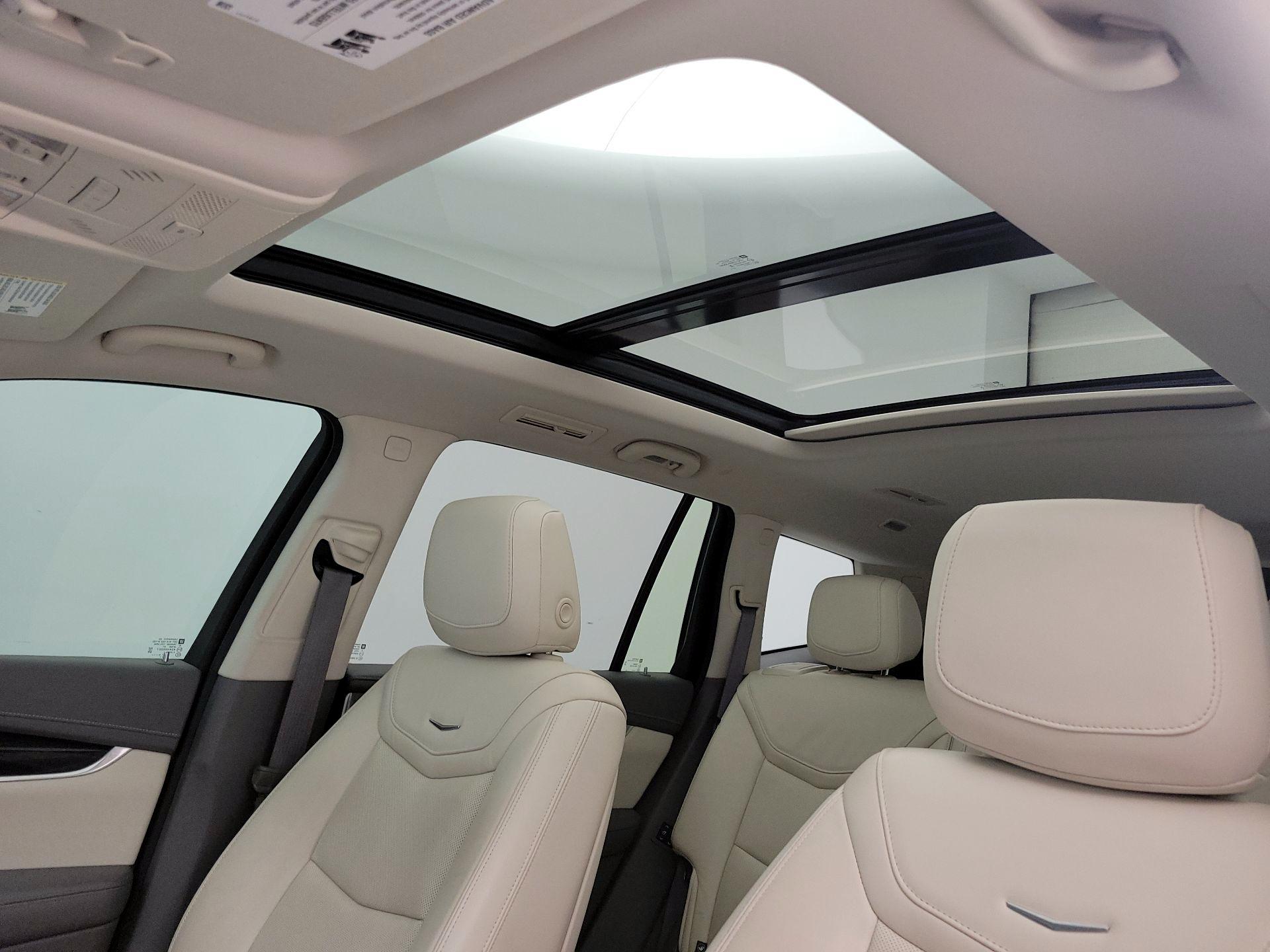 Thumbnail: 2020 Cadillac XT6 - 20