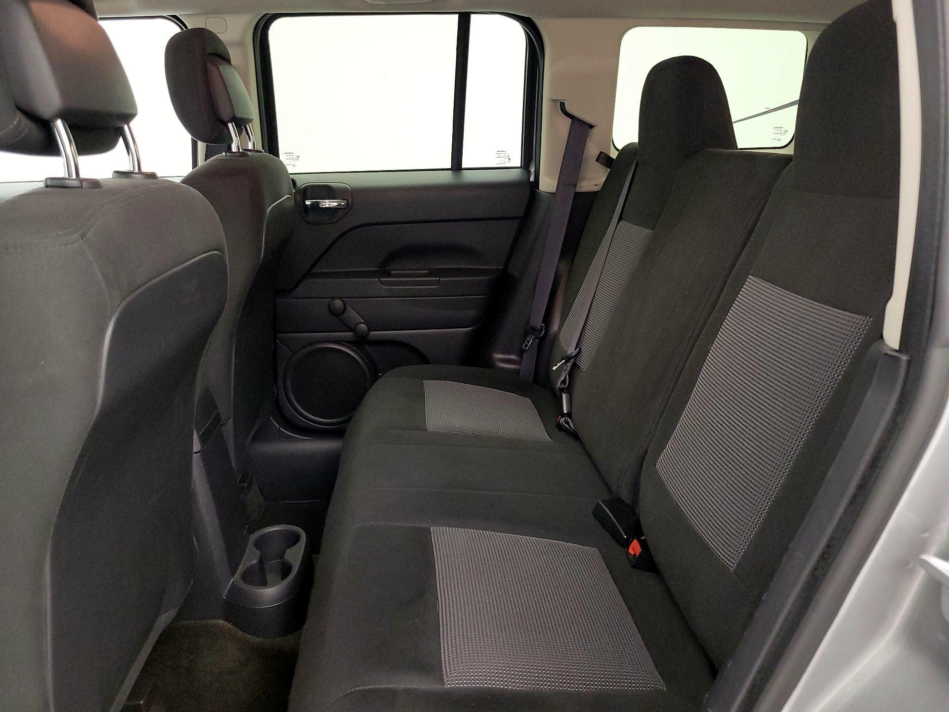 Thumbnail: 2016 Jeep Patriot - 17