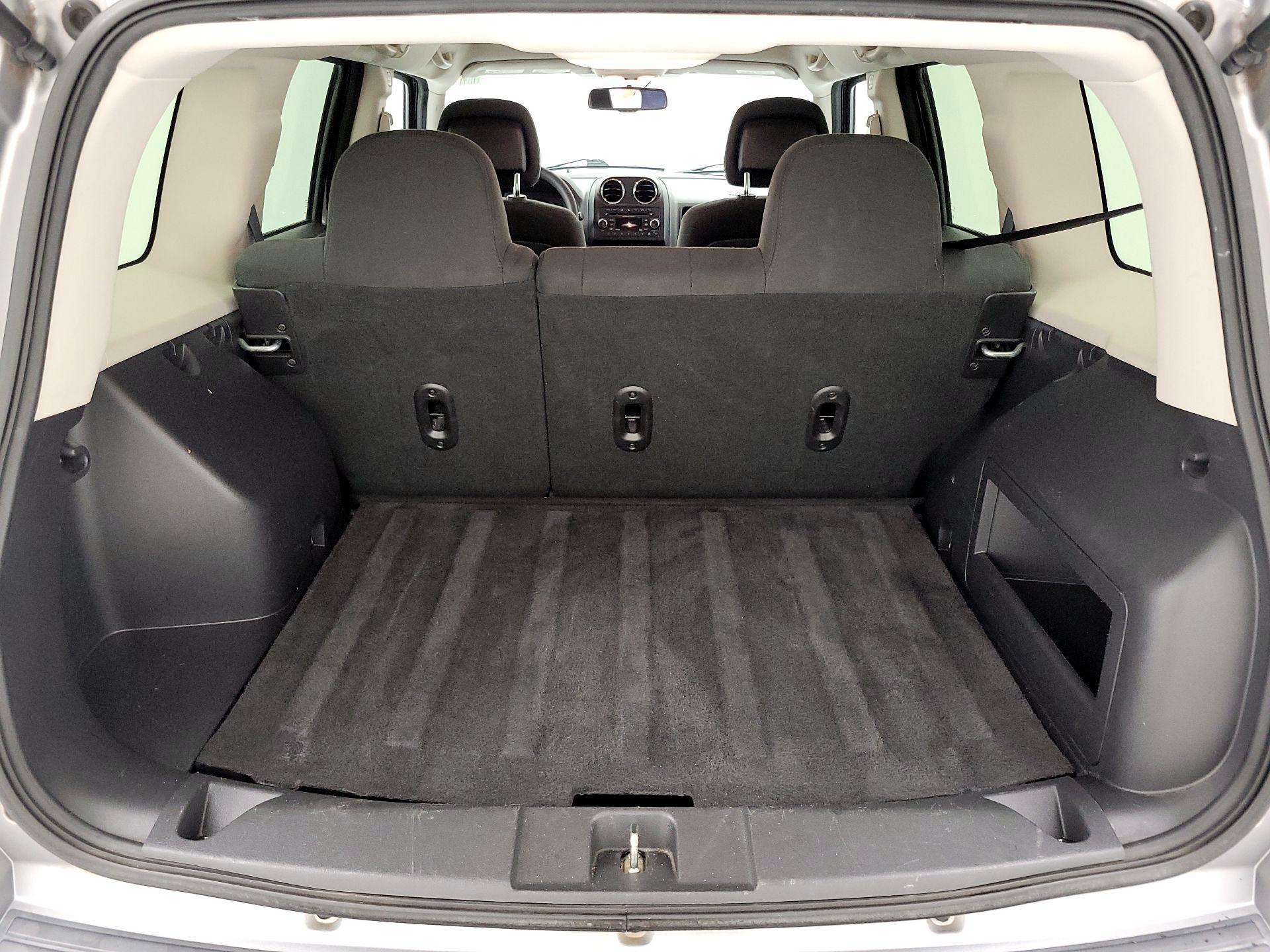 Thumbnail: 2016 Jeep Patriot - 18
