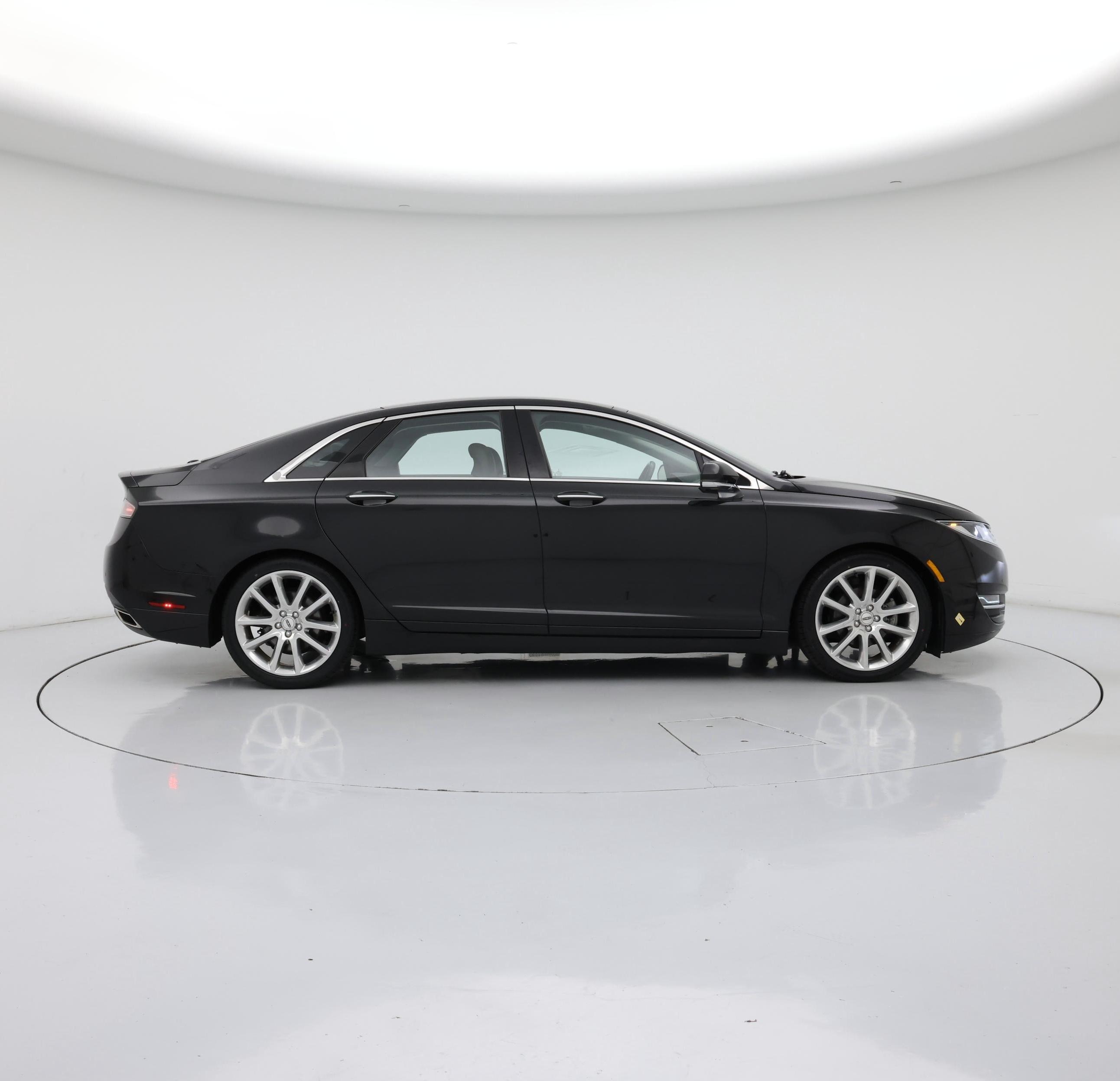 Thumbnail: 2015 Lincoln MKZ - 7