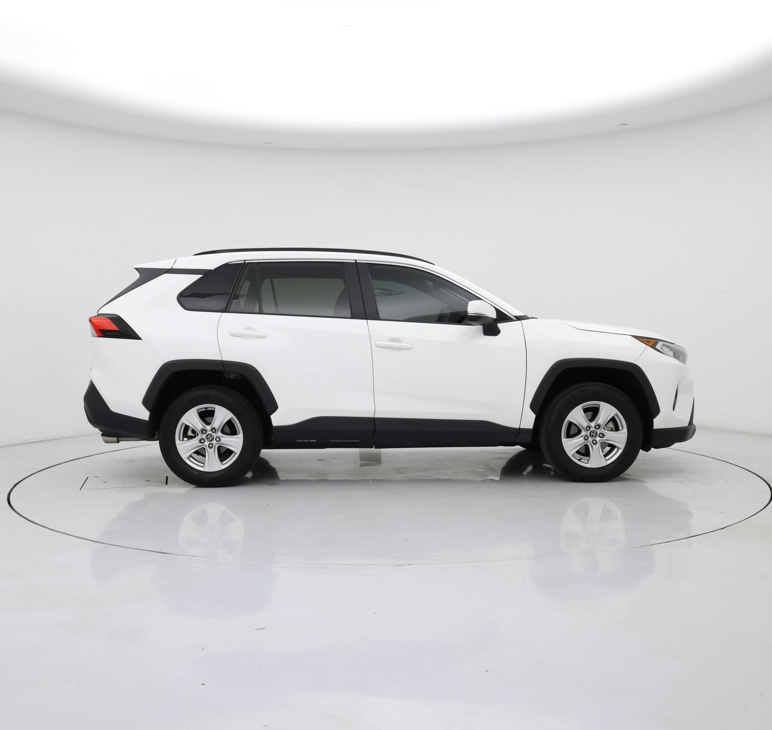 Thumbnail: 2020 Toyota RAV4 - 7