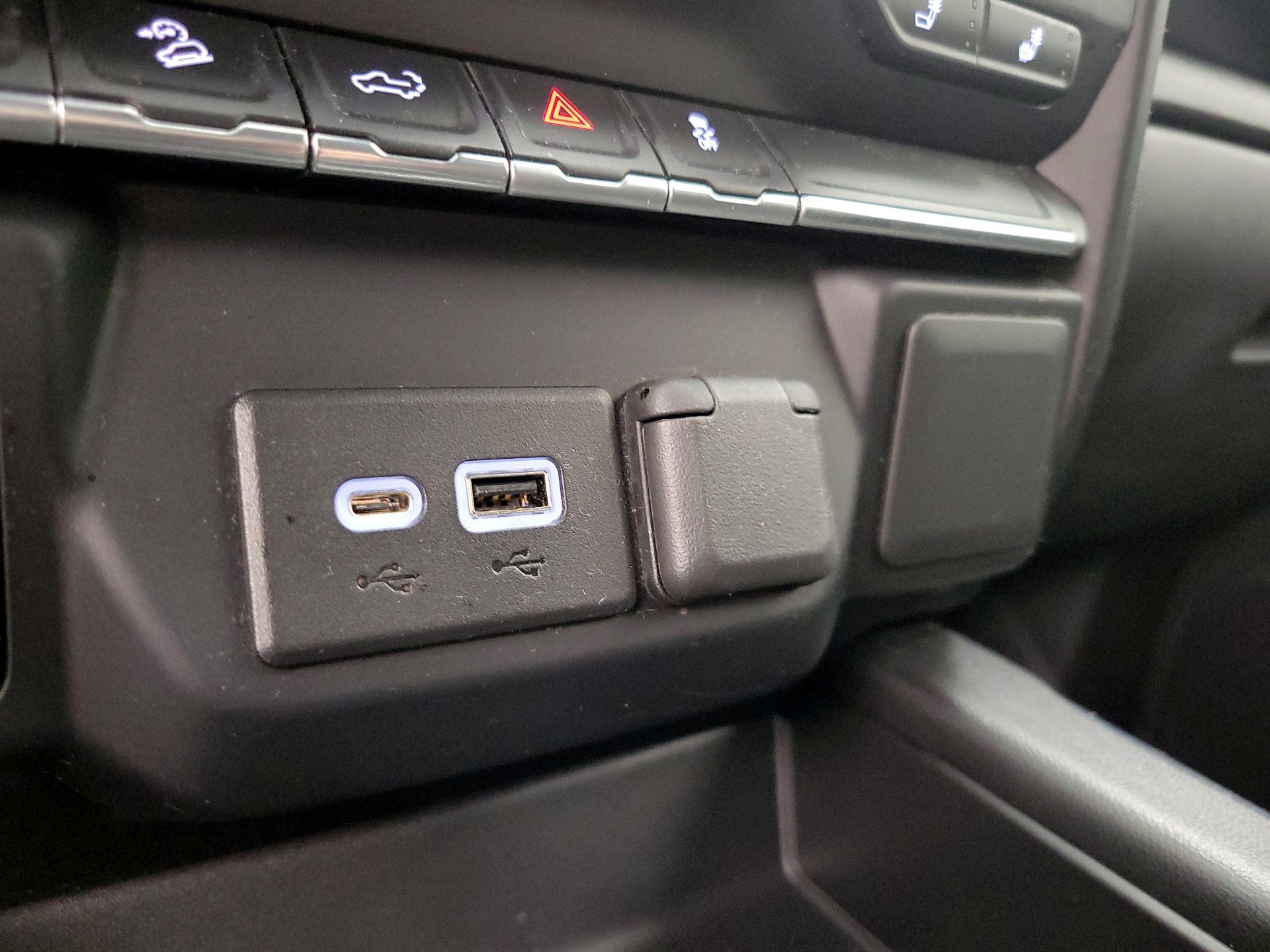 Thumbnail: 2021 Chevrolet Silverado 1500 - 18
