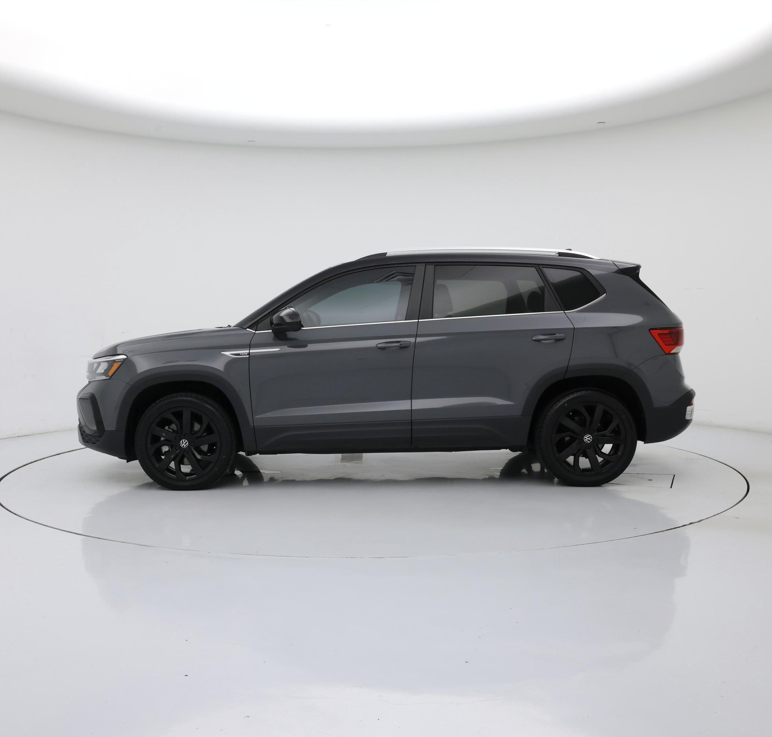 Thumbnail: 2023 Volkswagen Taos - 3