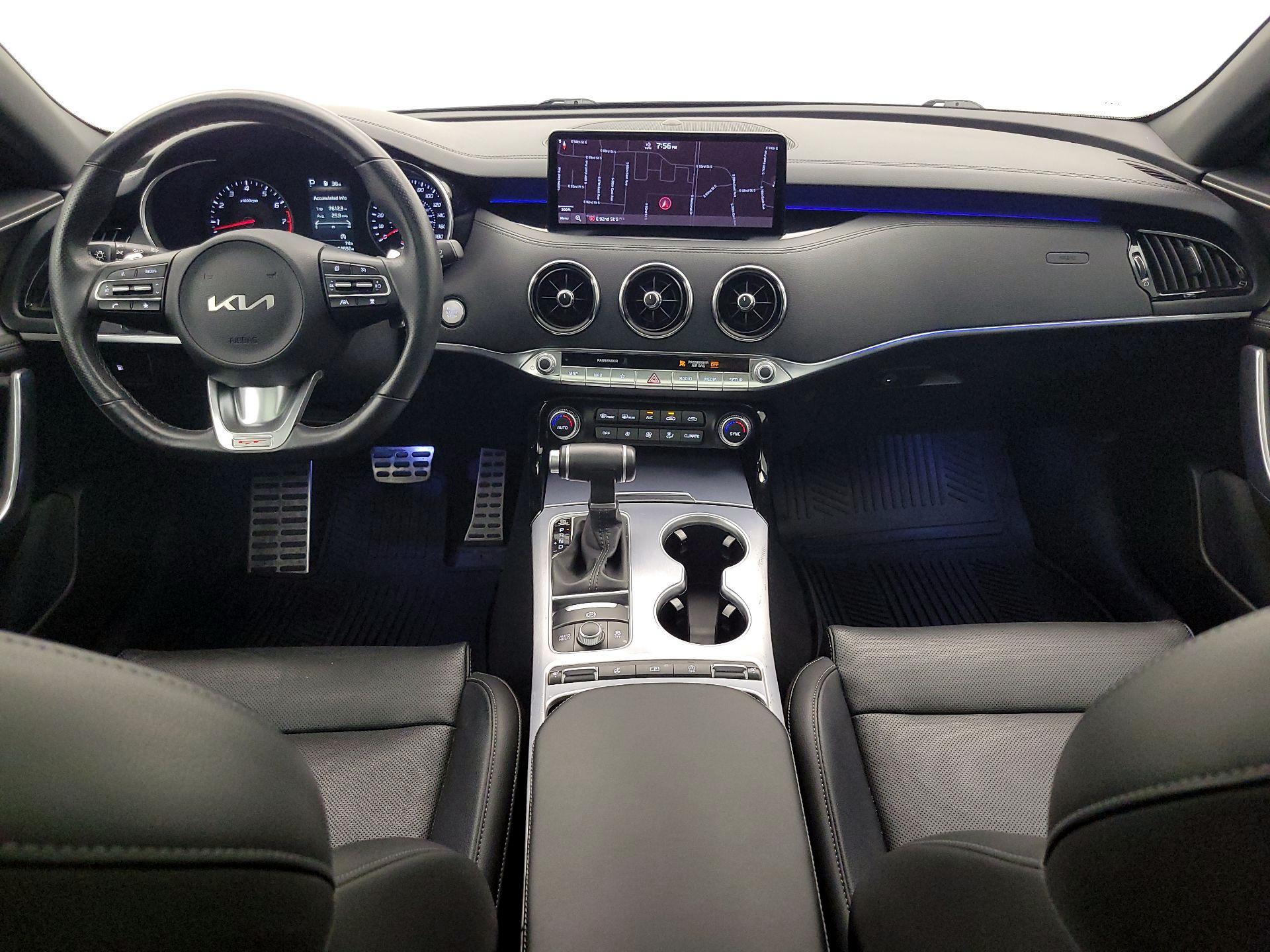 Thumbnail: 2022 Kia Stinger - 9