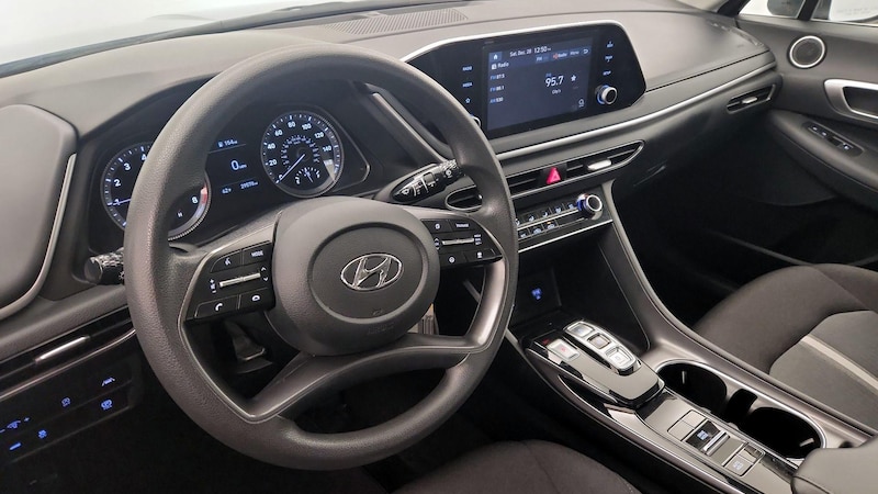 2022 Hyundai Sonata SE 9