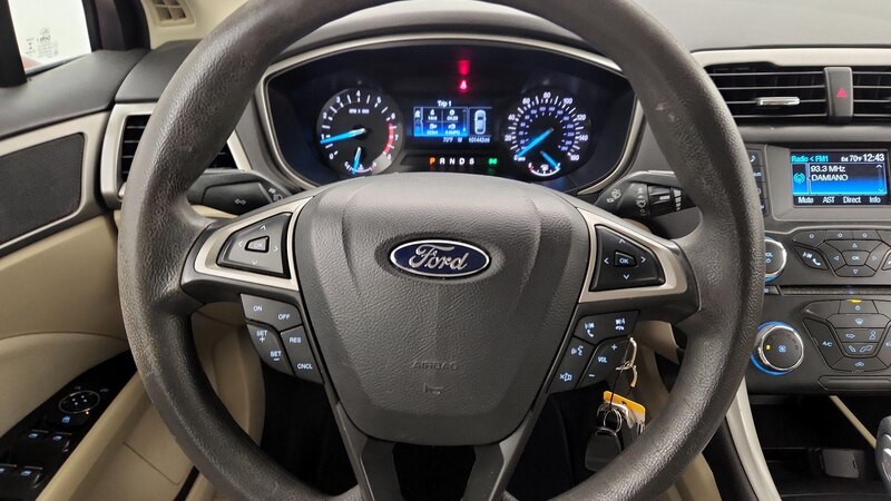 2014 Ford Fusion SE 10