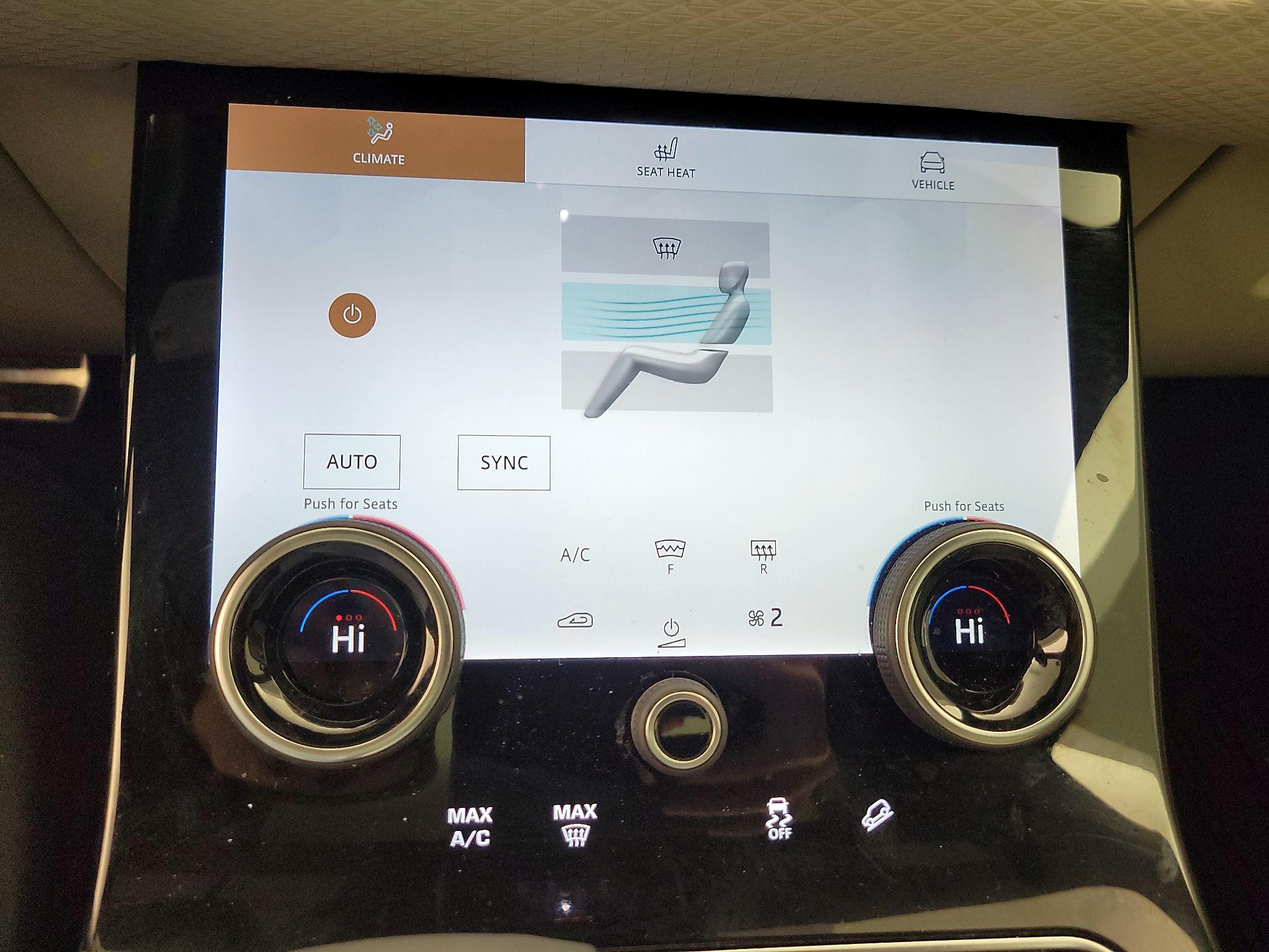 Thumbnail: 2022 Land Rover Range Rover Velar - 17