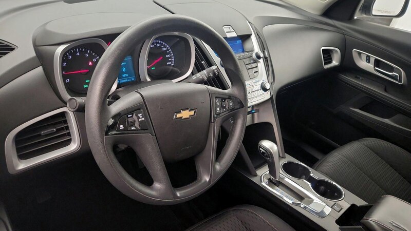 2015 Chevrolet Equinox LS 9