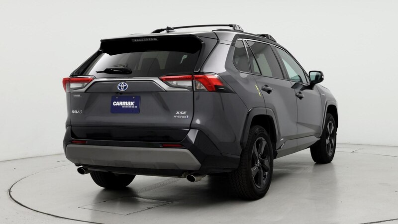 2020 Toyota RAV4 XSE 8