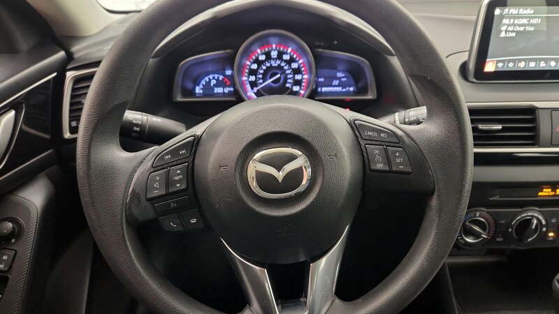 2016 Mazda Mazda3 i Sport 10