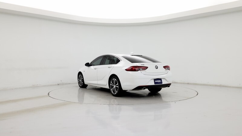 2018 Buick Regal Essence 2