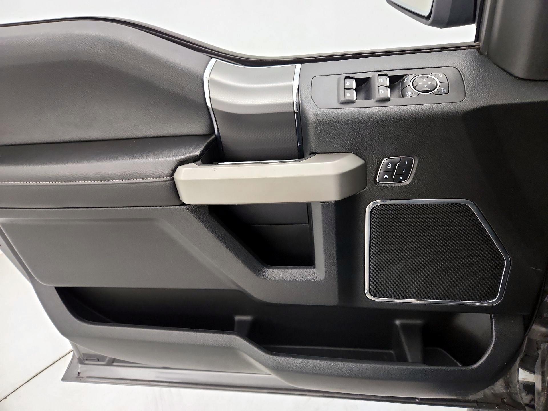 Thumbnail: 2016 Ford F-150 - 12