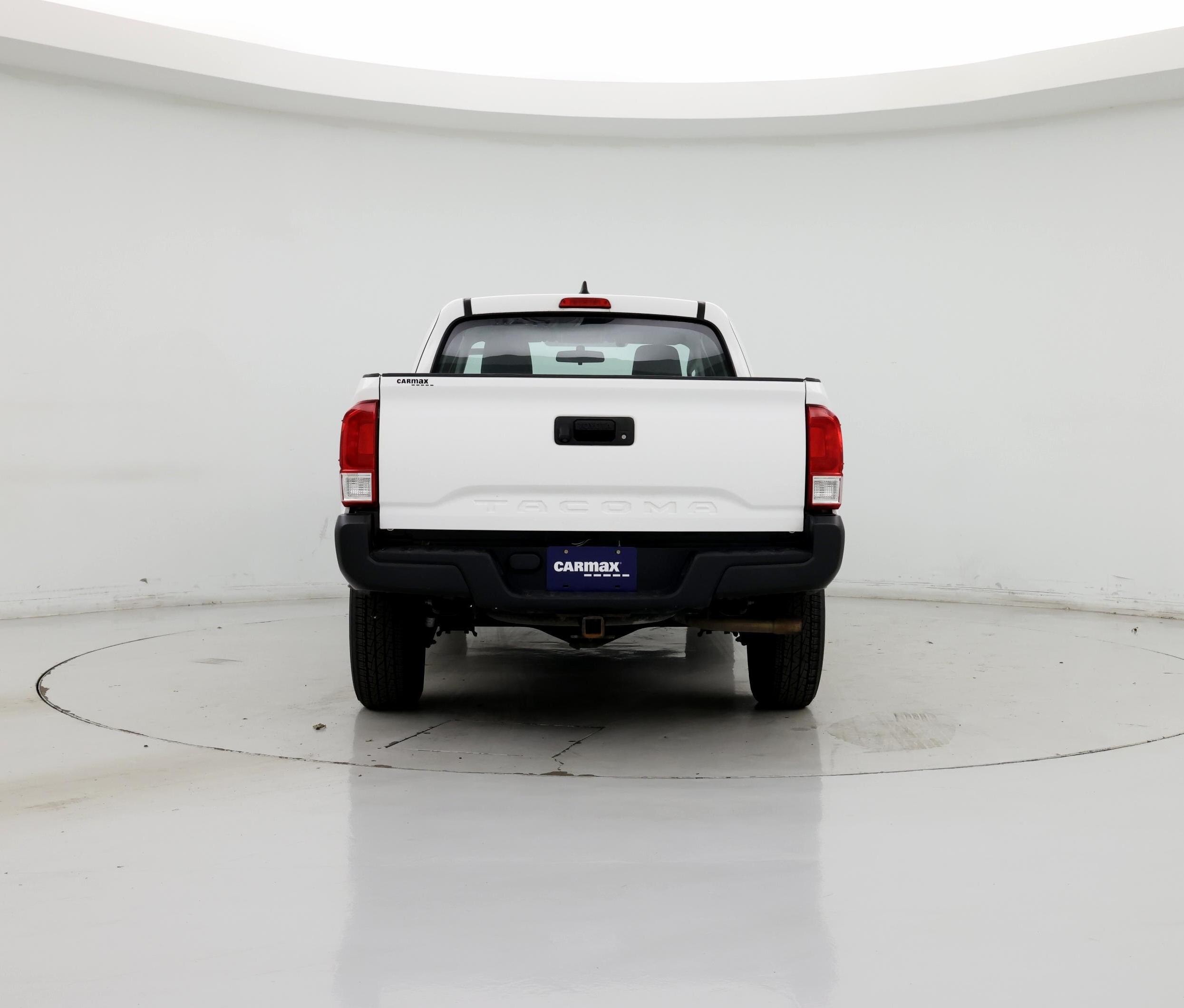 Thumbnail: 2017 Toyota Tacoma - 6
