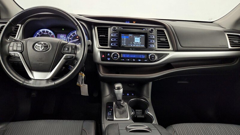 2014 Toyota Highlander Plus 9