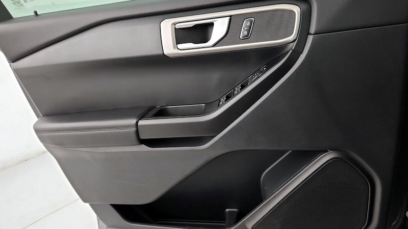 2021 Ford Explorer  12