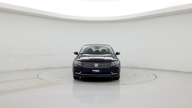 2018 Volkswagen Passat SE 5