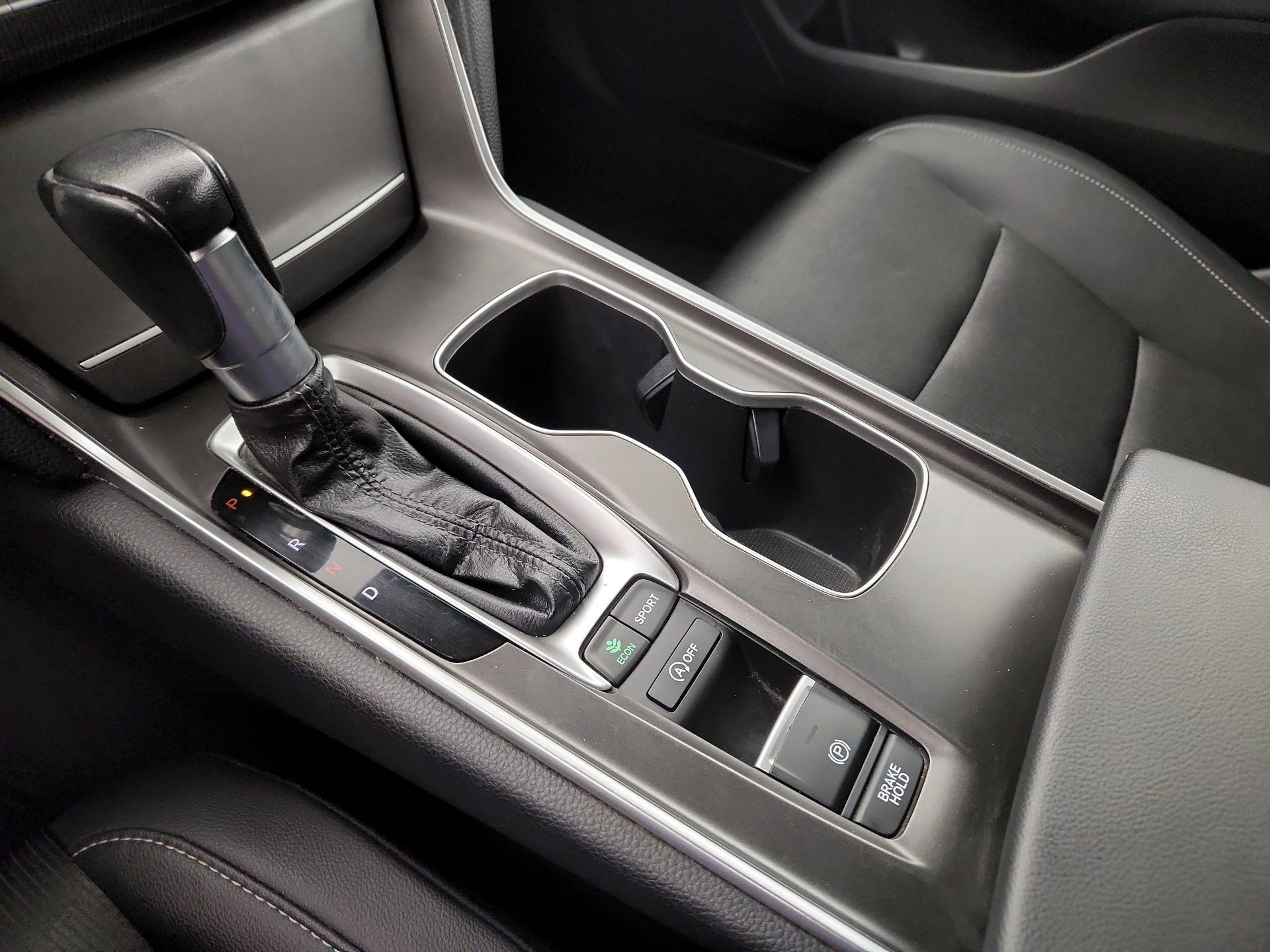 Thumbnail: 2022 Honda Accord - 17