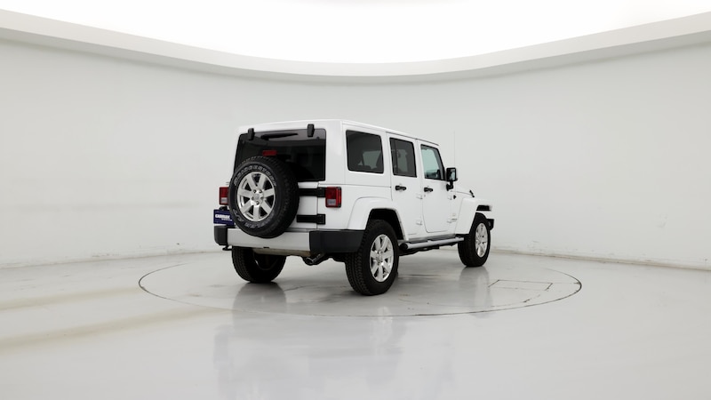 2014 Jeep Wrangler Unlimited Sahara 8