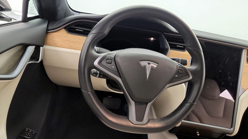 2020 Tesla Model S Long Range 10