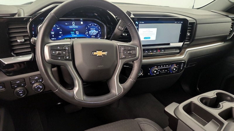 2022 Chevrolet Silverado 1500 LT 9