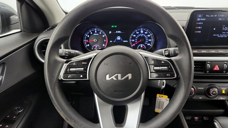 2023 Kia Forte LXS 10