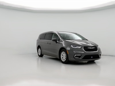 2023 Chrysler Pacifica Touring L -
                Overland Park, KS