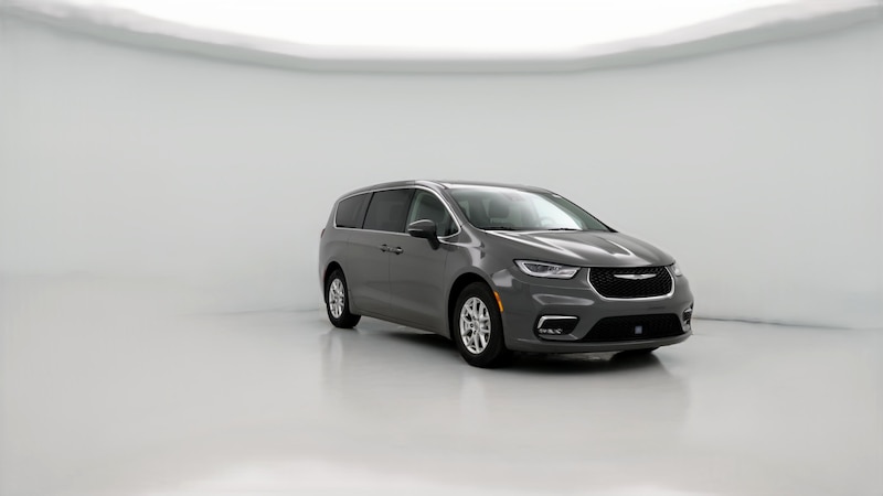 2023 Chrysler Pacifica Touring L Hero Image