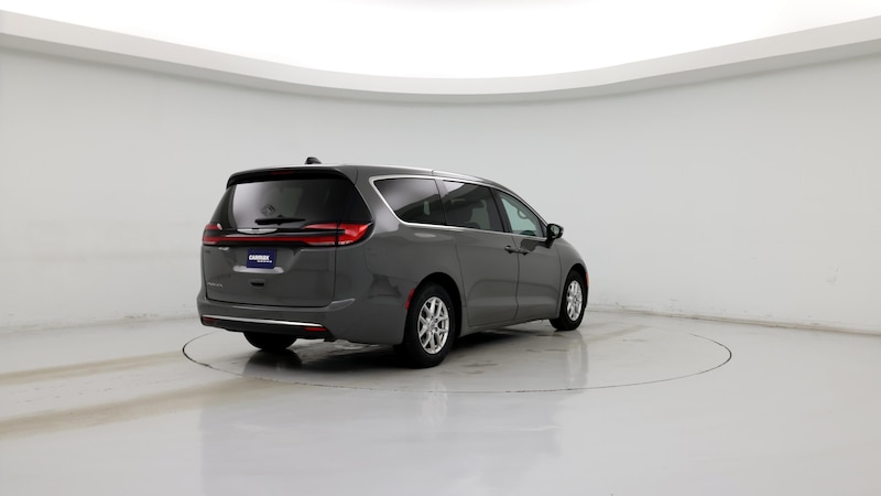 2023 Chrysler Pacifica Touring L 8