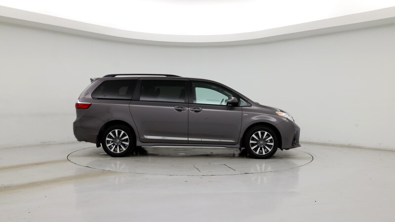 2020 Toyota Sienna LE 7