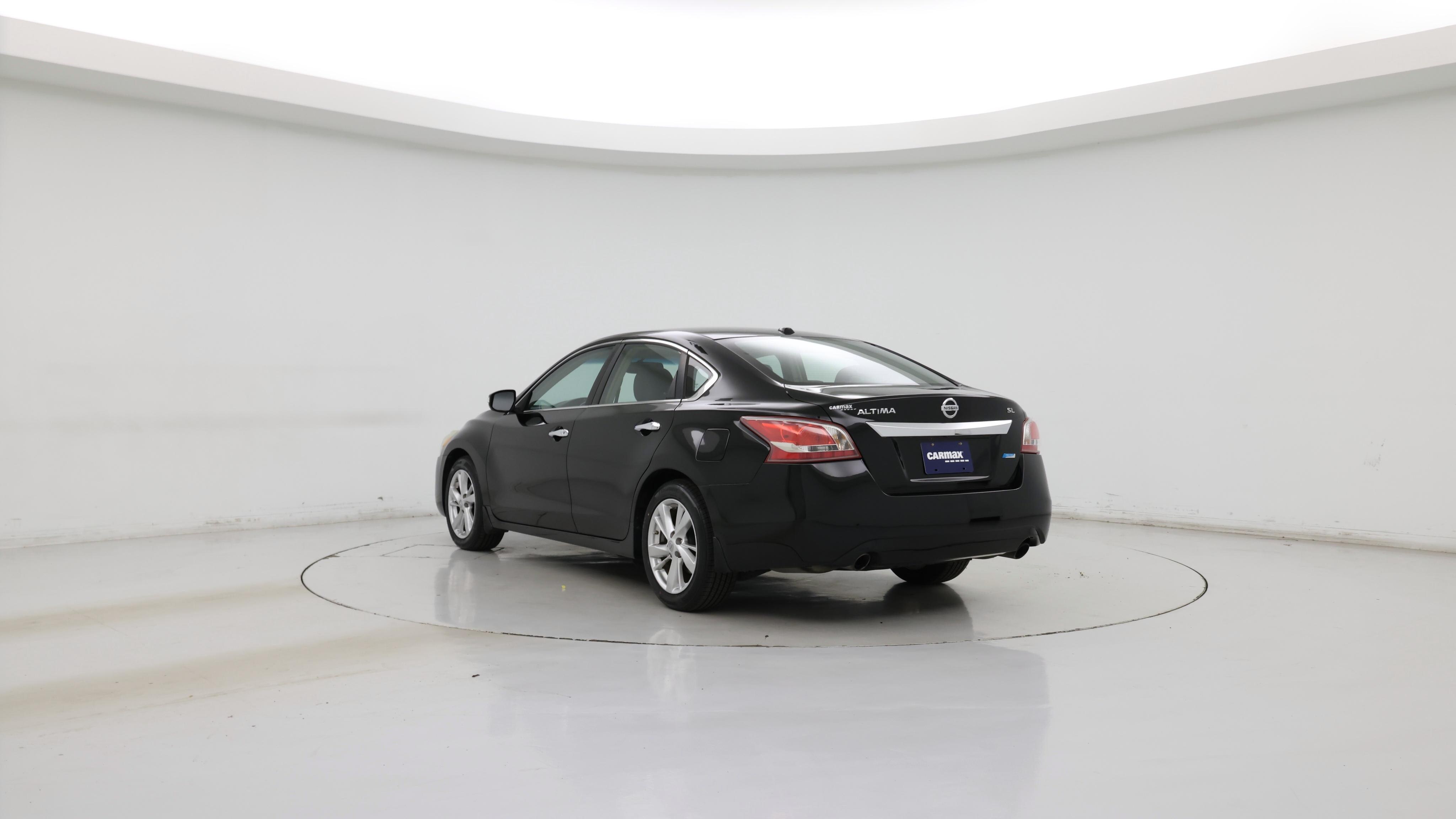 Thumbnail: 2013 Nissan Altima - 2