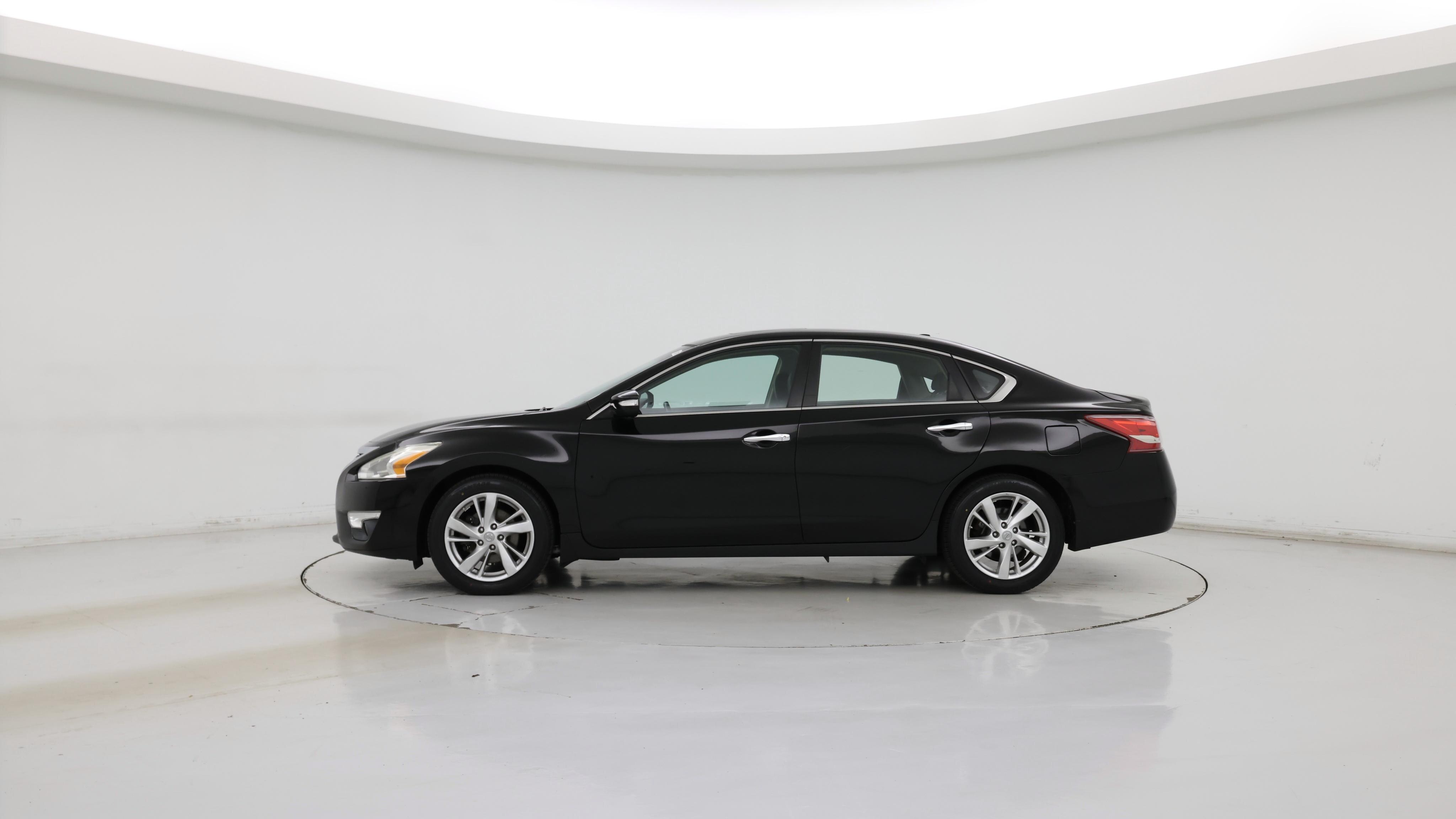 Thumbnail: 2013 Nissan Altima - 3