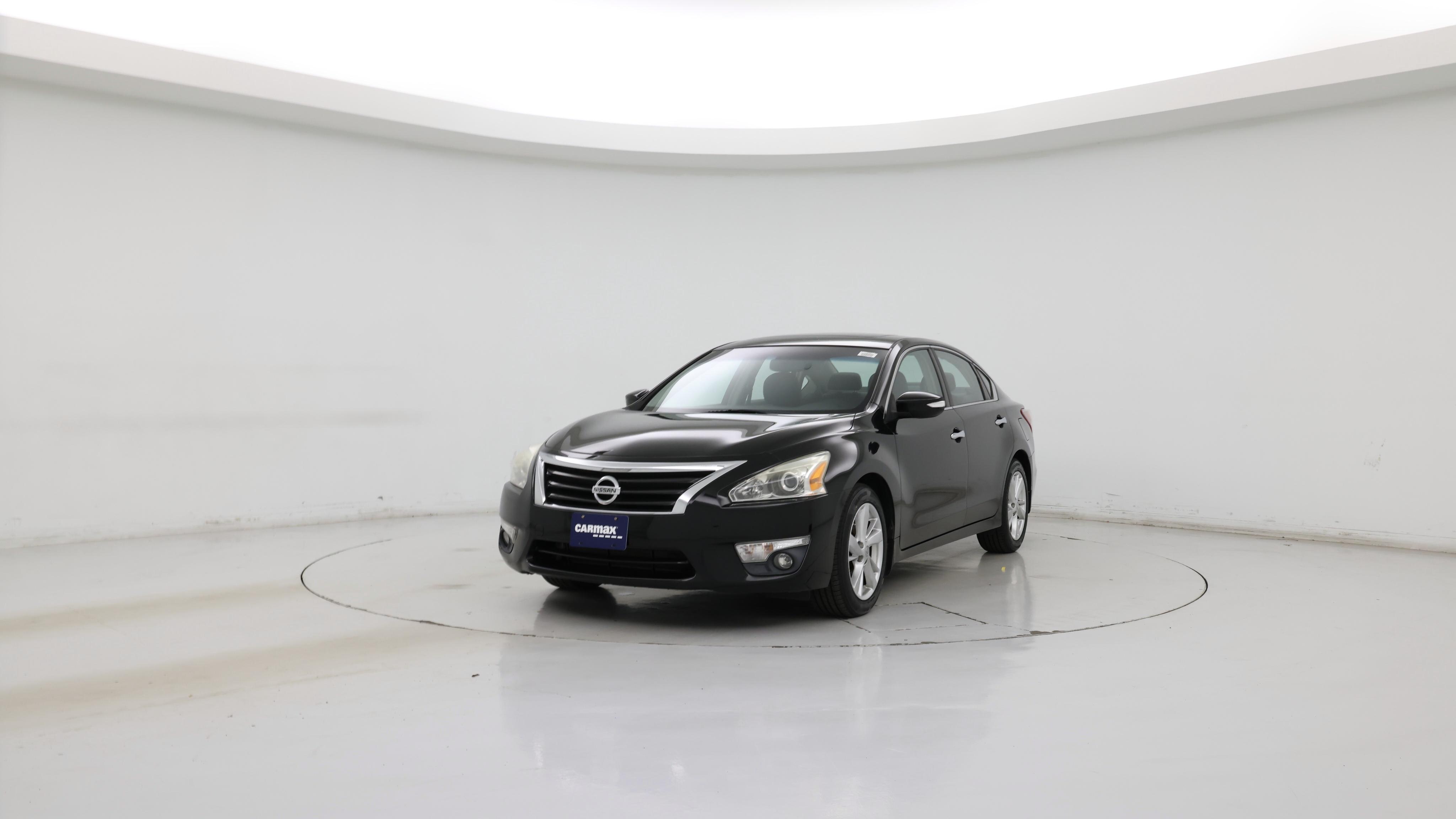Thumbnail: 2013 Nissan Altima - 4