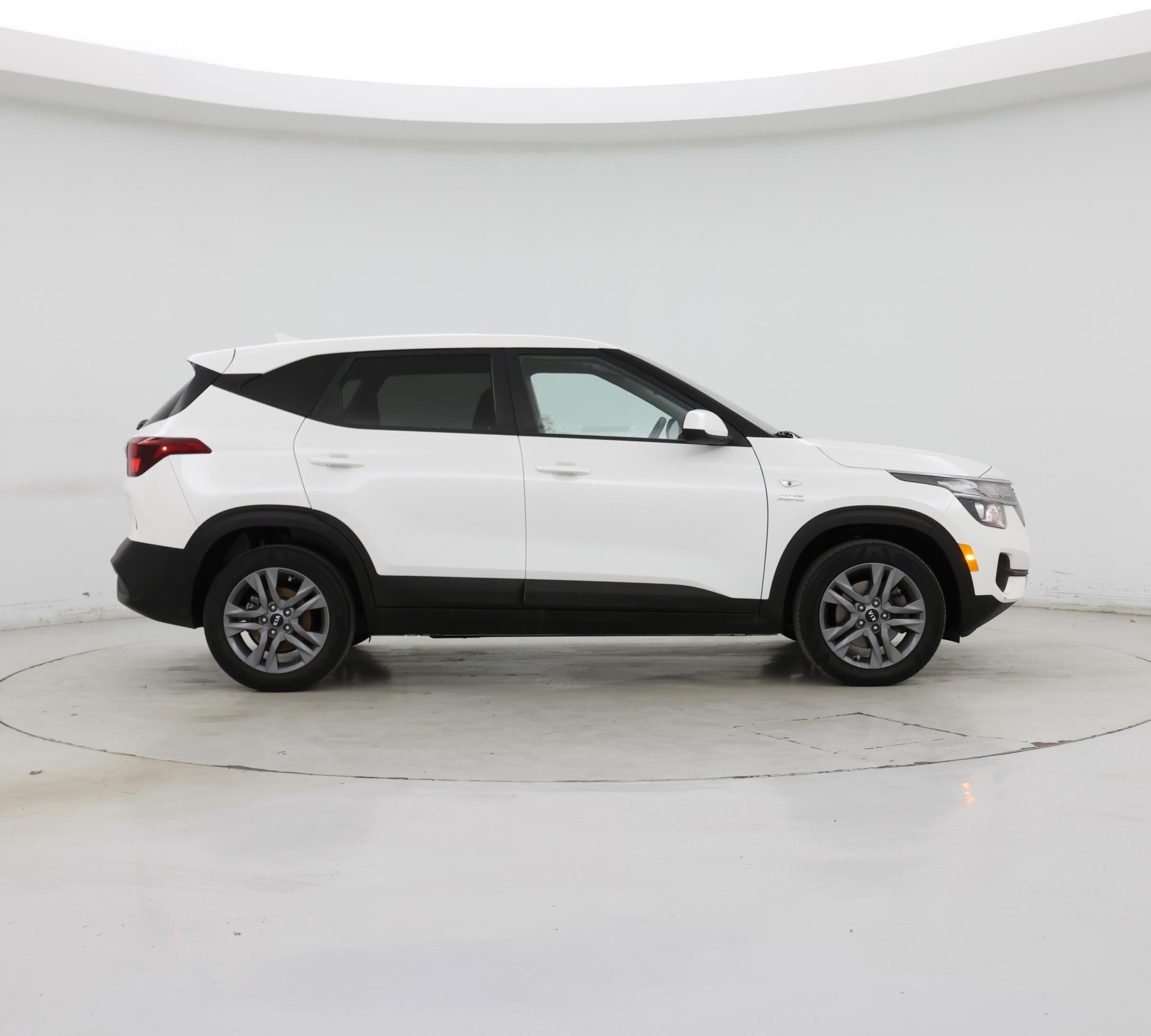 Thumbnail: 2021 Kia Seltos - 7